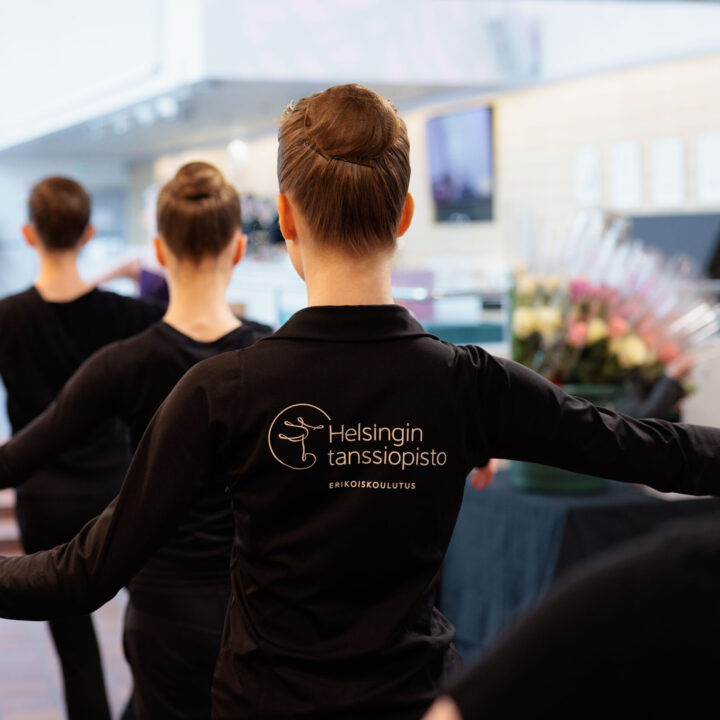 Tanssitunnit normaalisti syyslomaviikolla